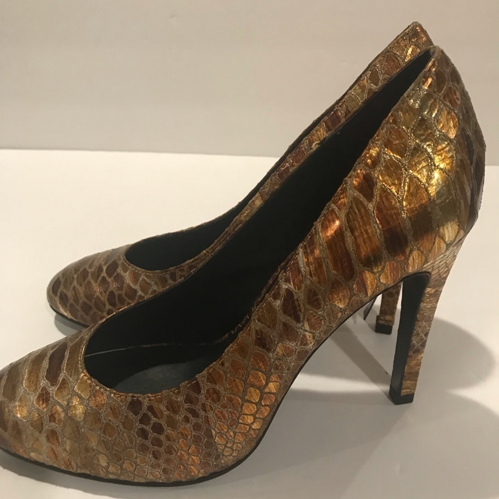 Vero Cuoio seven for all man kind colab pump snake